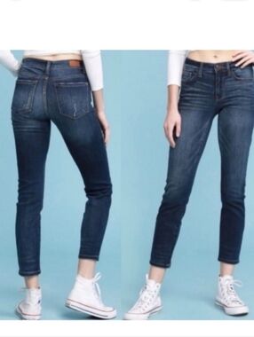 Judy Blue Relaxed Ankle Jeans 32